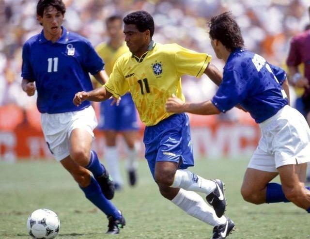 位记者关于 位记者关于